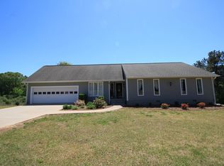 1833 Cole Rd, Carnesville, GA 30521