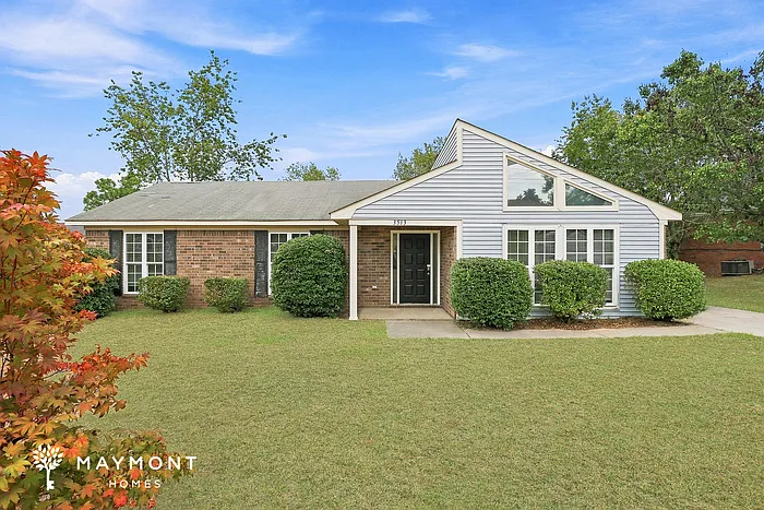 3513 Hilltop Dr