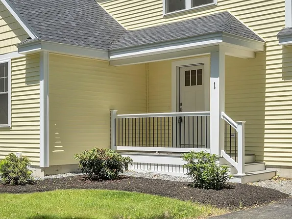 98 Park St #1, Pepperell, MA 01463