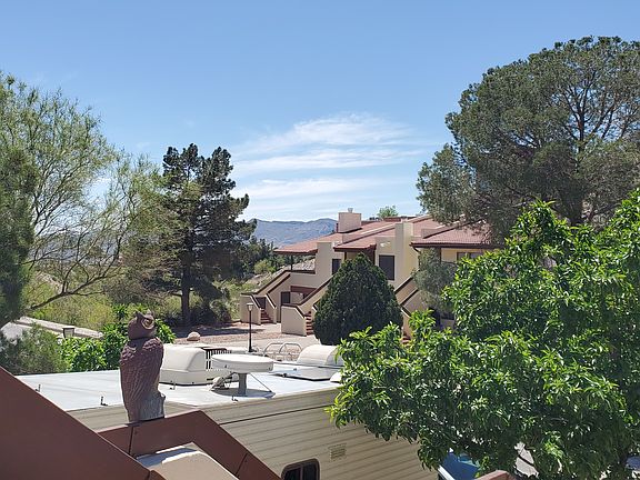 5th image of 218 Canyon Terrace Dr