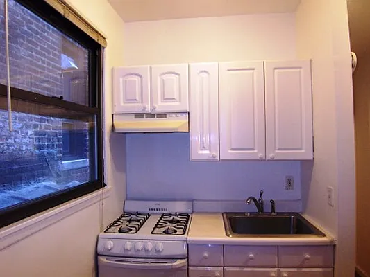 Rented by Friedman Roth Realty | media 28