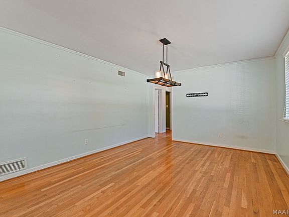 4th image of 125 Kent St