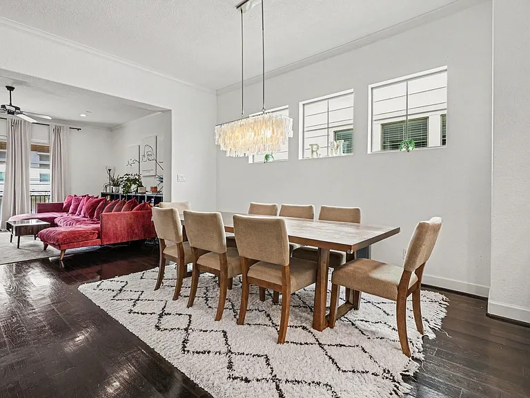 906 Patterson St — Photo 11