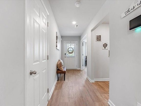 4th image of 174 Goodall Woods Dr
