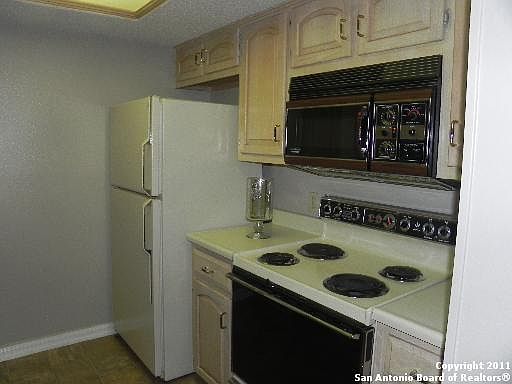 4th image of 11843 Braesview #1512