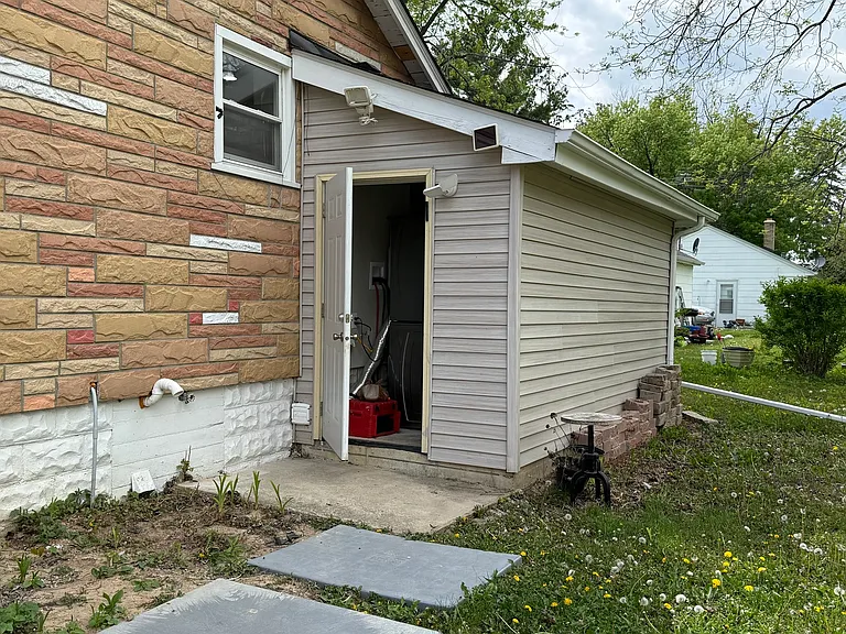 208 W Nippersink Rd — Photo 28