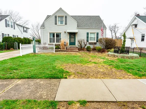 28855 Hazel Ave, Wickliffe, OH 44092