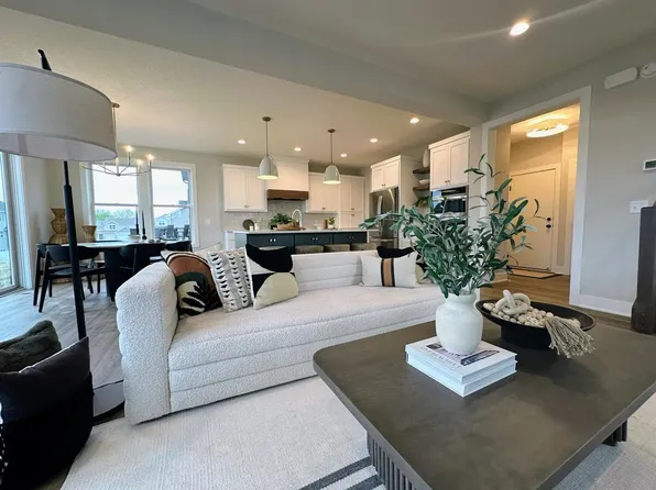 5380 176th St, Lakeville, MN 55044