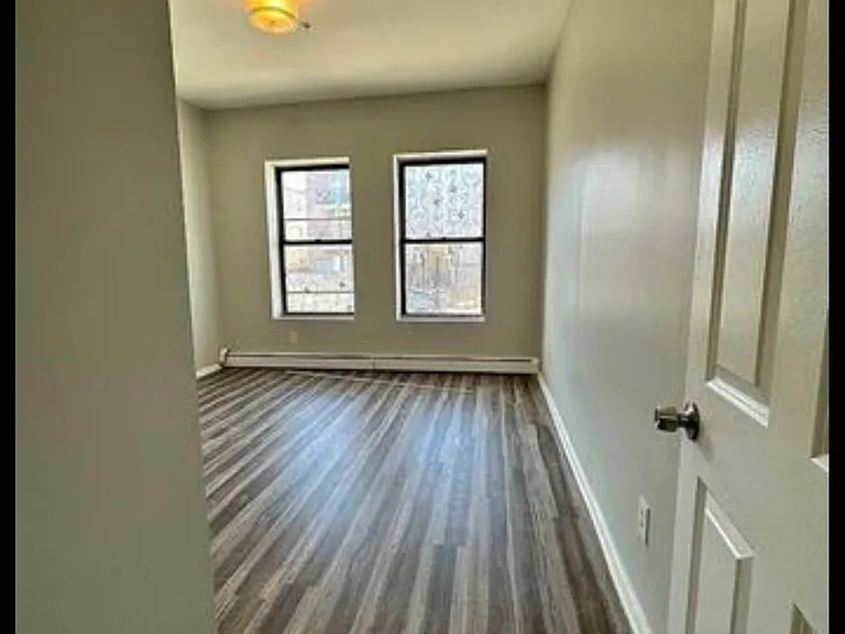 136 S 7th St #2 — Photo 2