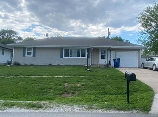 637 8th St, Adams, NE 68301