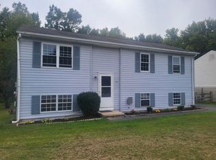 22 Julie Ln, Newark, DE 19711