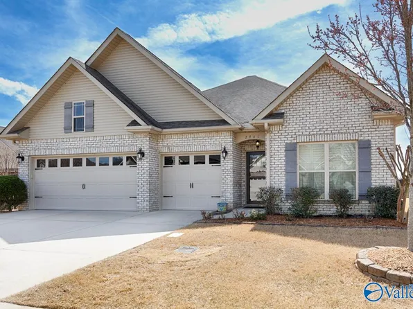 2941 Pasture View Ln SE, Owens Cross Roads, AL 35763