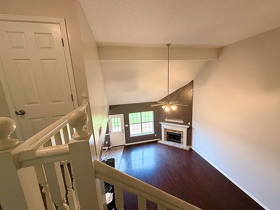 5th image of 240 Magnolia Garden Ln