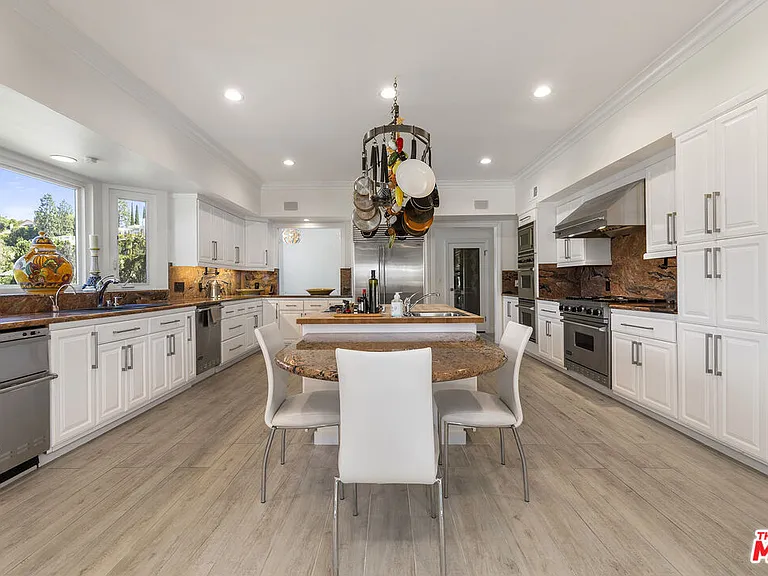 7834 Electra Dr — Photo 15