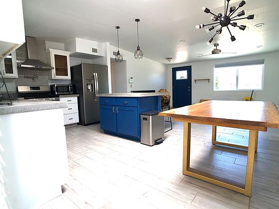 5th image of 8418 E Fond Du Lac Dr