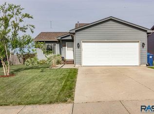 3813 N Orion Dr, Sioux Falls, SD 57107