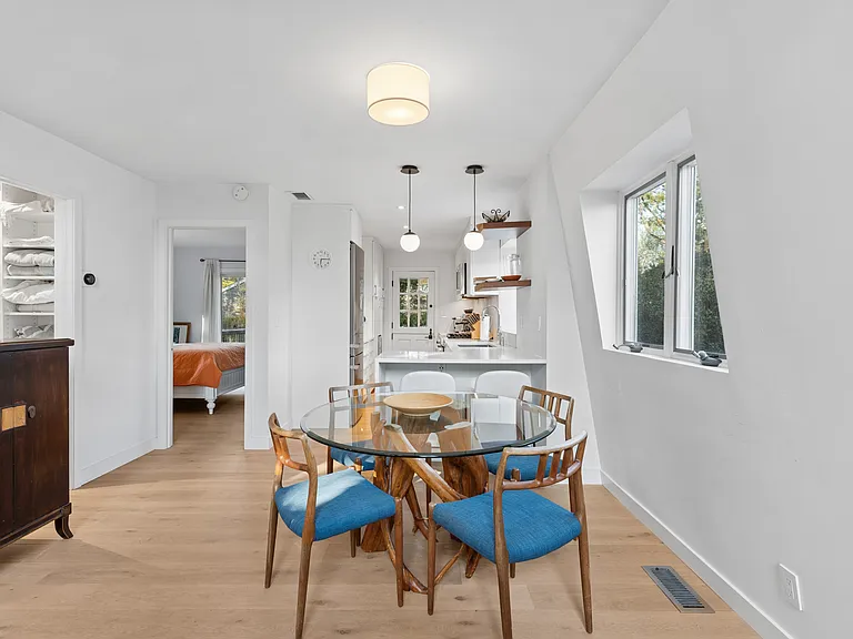 75 Cliff Rd — Photo 11