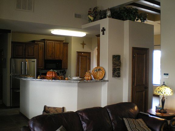 Kitchen/Breakfast Bar