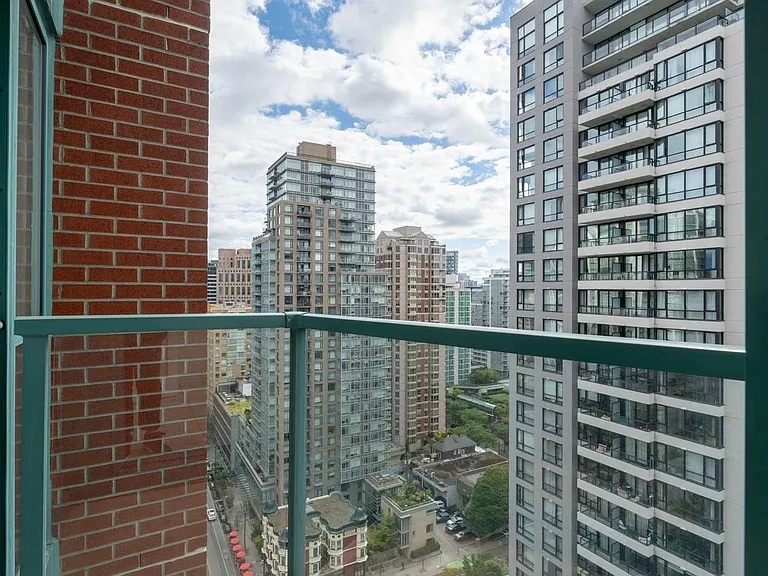 939 Homer St #2604 — Photo 16