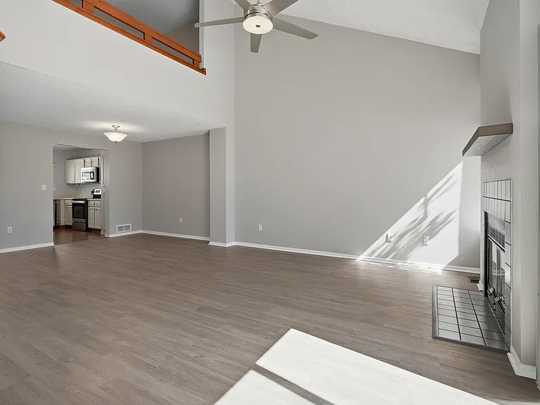 9010 Bear Mountain Dr — Photo 7
