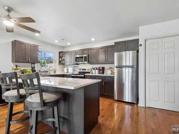 393 Boyden Ave APT 8, Maplewood, NJ 07040