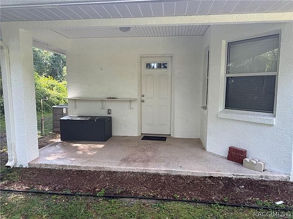 5th image of 3057 E Catherine Ln