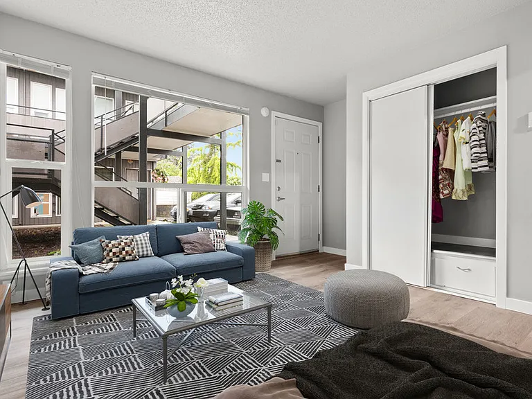 WhiteRock Apartments — Photo 2