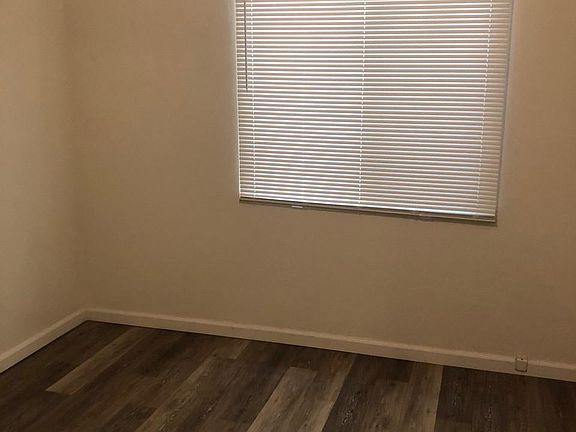 4th image of 1787 Bacon St
