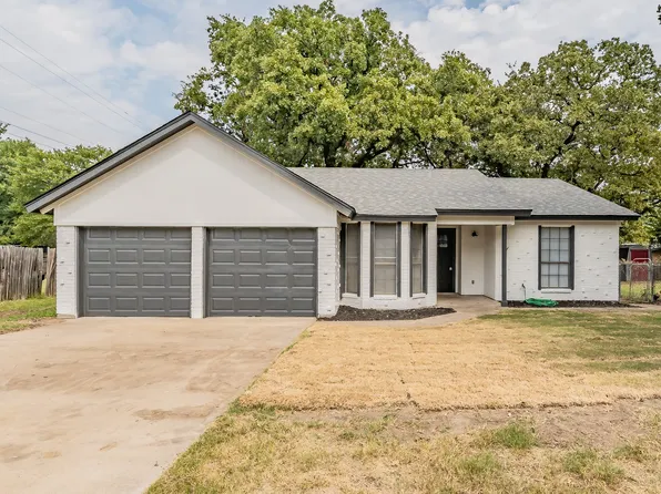 336 Oak Ave, Azle, TX 76020