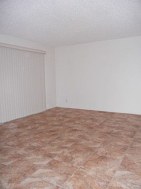 2nd image of 2554 Olive Dr APT 137