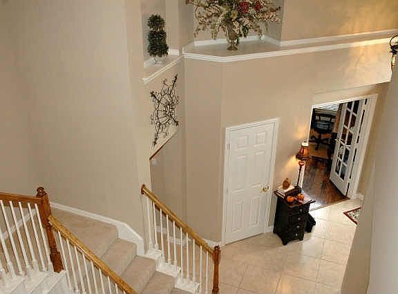 4th image of 512 Cypress Dr