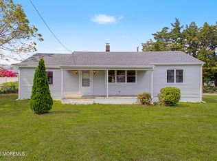 102 Cedar Grove Road, Toms River, NJ 08753
