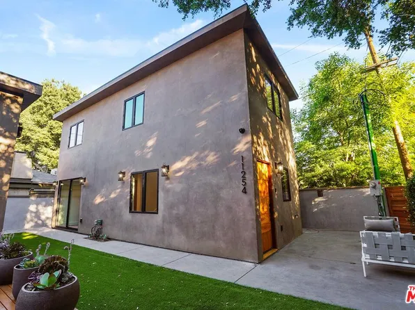 11254 Valley Spring Ln, North Hollywood, CA 91602