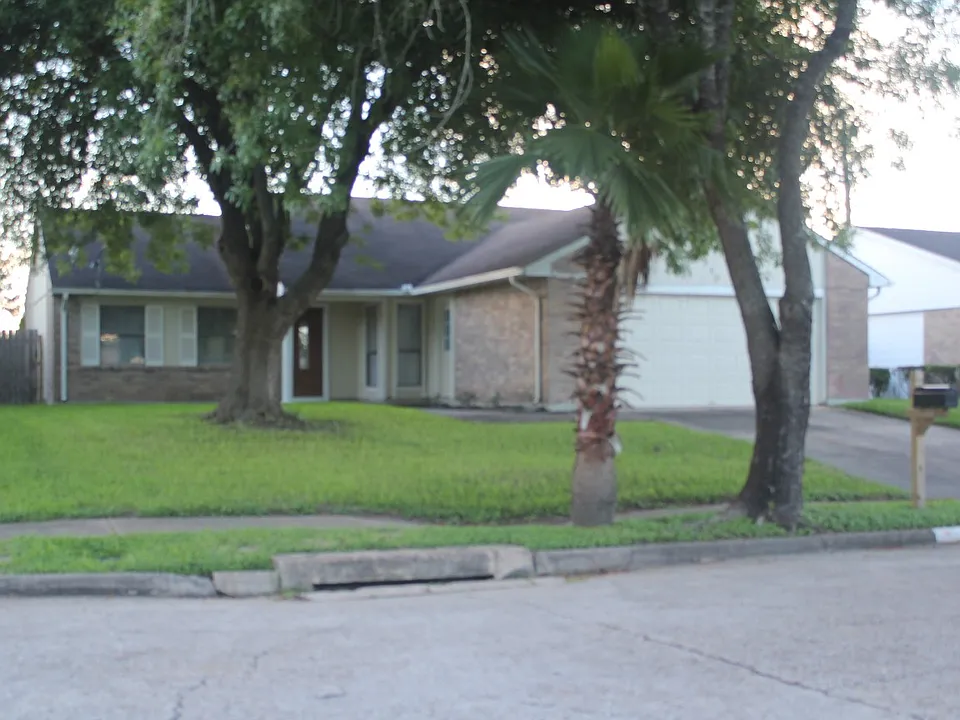310 Willoughby Dr