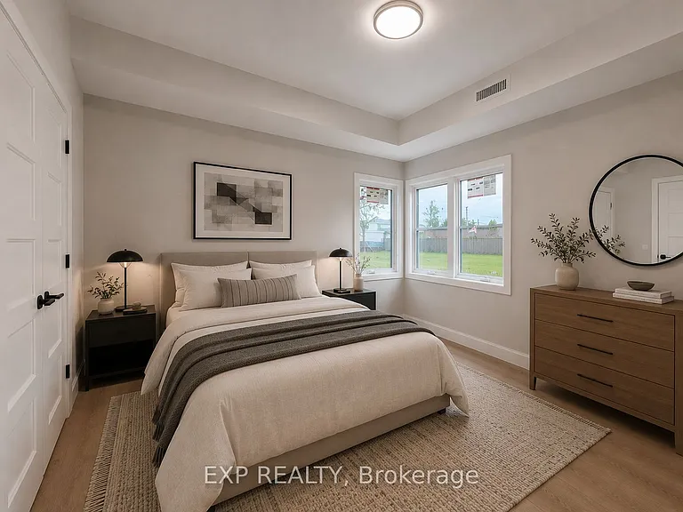 1089 Notre Dame St #4 — Photo 10