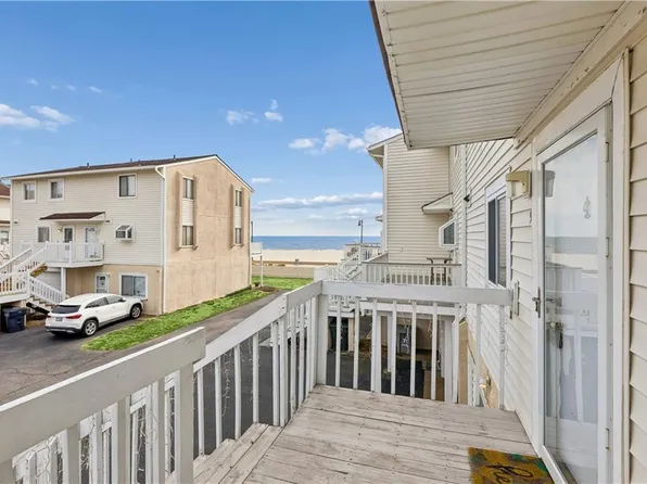 9 Cantamar Ct, Hampton, VA 23664