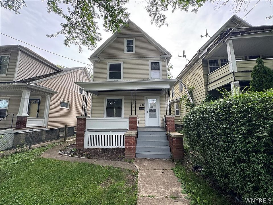 1st image of 444 26th St