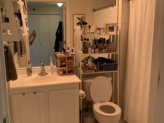 5th image of 345 N La Salle Dr APT 1002