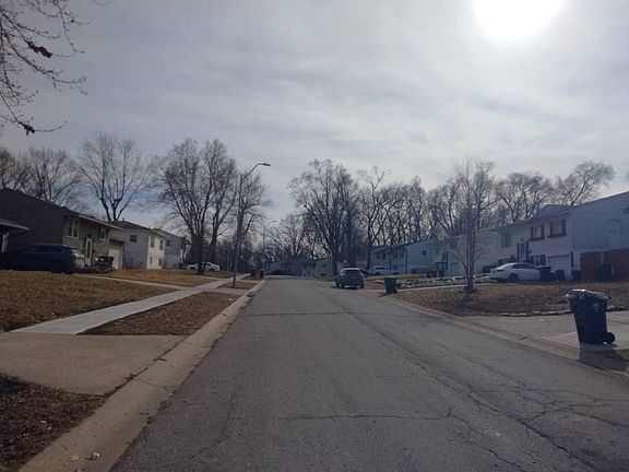 4th image of 9600 Wallace Ave