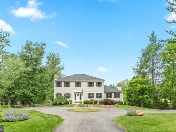 2031 White Horse Rd, Berwyn, PA 19312