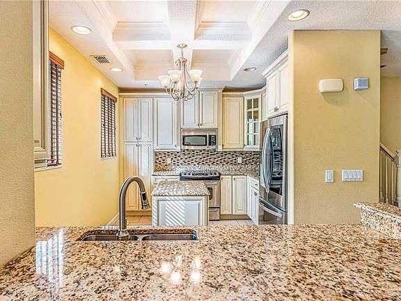 4th image of 1117 Bolton Pl