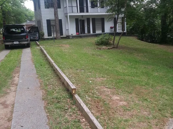 921 Curry Dr APT B, Macon, GA 31211