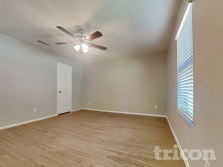 18610 Rosehill Prairie Dr — Photo 7