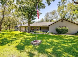 8621 Ravenswood Rd, Granbury, TX 76049