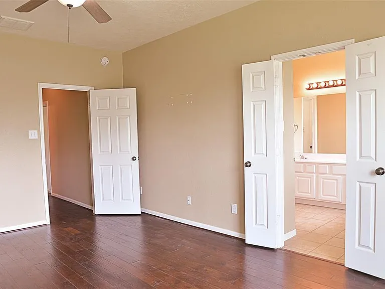 12903 Flat Creek Dr — Photo 17