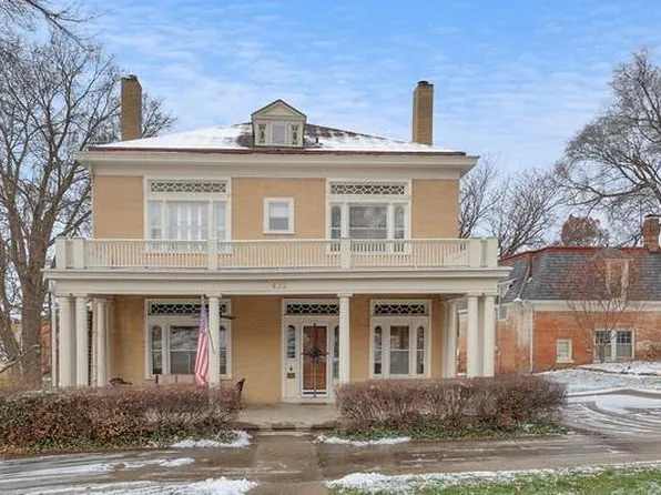 630 N 8th St, Saint Joseph, MO 64501