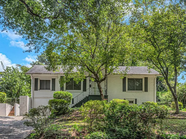 3160 Lake Ave, Hapeville, GA 30354