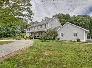 400 Hulls Farm Rd, Southport, CT 06890