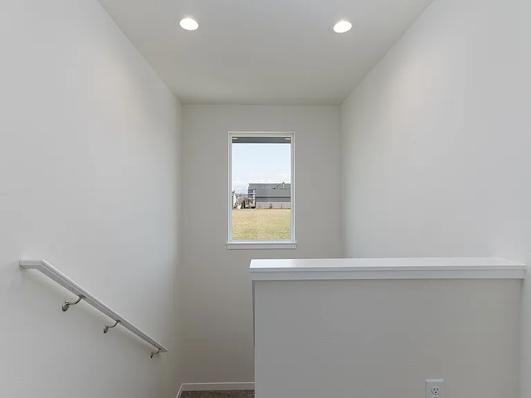 2214 Dejong Dr — Photo 17