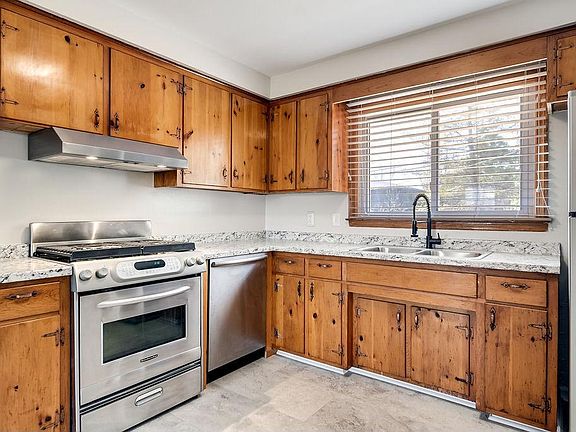 5th image of 850 Glendale Dr